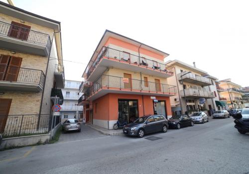 Appartamento Laureati 6 int. 3: Quadrilocale 7 posti letto (San Benedetto del Tronto)